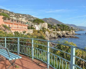 Awesome Apartment In Arenzano With Wifi - Arenzano - Balcon