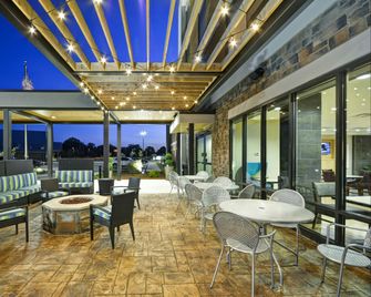Home2 Suites by Hilton Decatur Ingalls Harbor - Decatur - Bygning