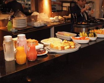 Visconde Hotel - Sobral - Buffet