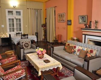 Solan Retreat - Solan - Sala de estar