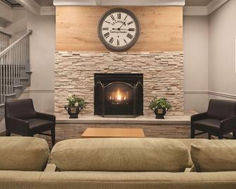 Country Inn & Suites by Radisson, Schaumburg, IL - שאומבורג - לובי