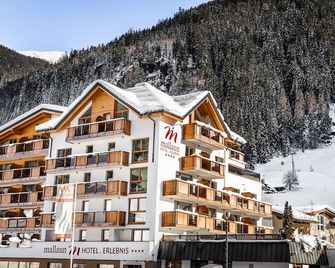 Mallaun Hotel.Erlebnis - See - Building