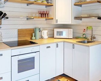 4 Person Holiday Home in Grisslehamn-by Traum - Grisslehamn - Cocina