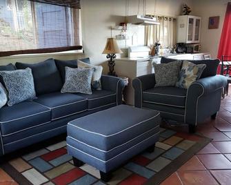 The Cottage at Villa Indigo - Saint Thomas Island - Living room