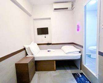 Island Inn - Hong Kong - Bedroom