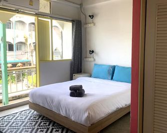 Sleep Sheep Phuket Hostel Sha - Phuket City - Bedroom