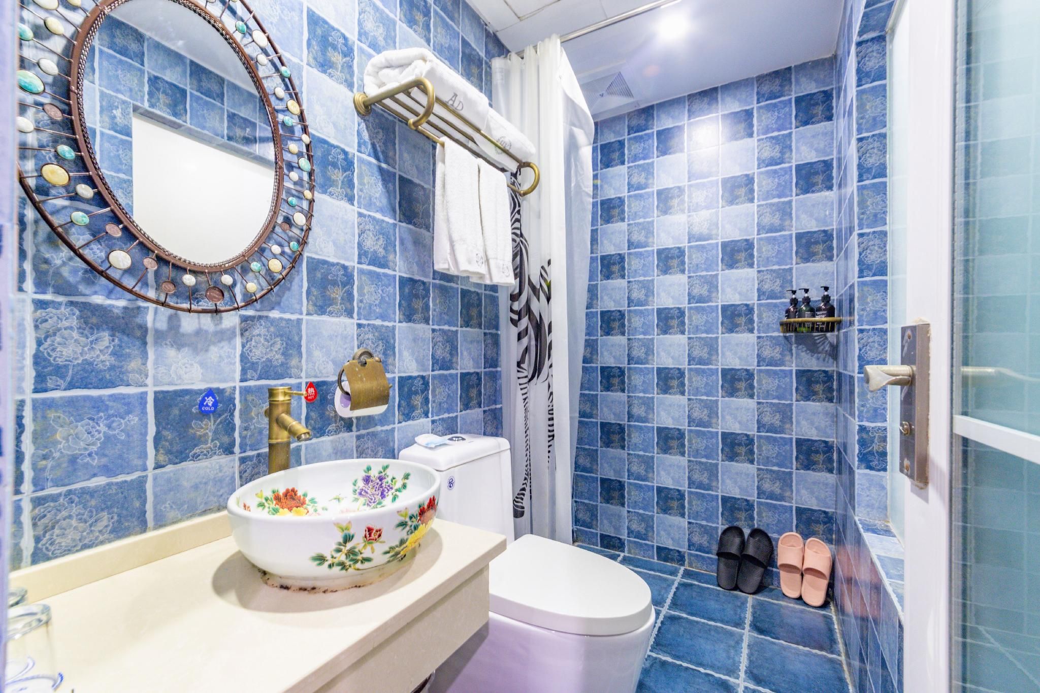 Haiyun Youth Travel Hotel (Leshan Giant Buddha Zhanggongqiao Food Street Branch) - Leshan - Camera da letto