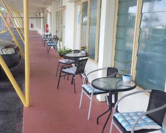 Proserpine Motel - Proserpine - Patio