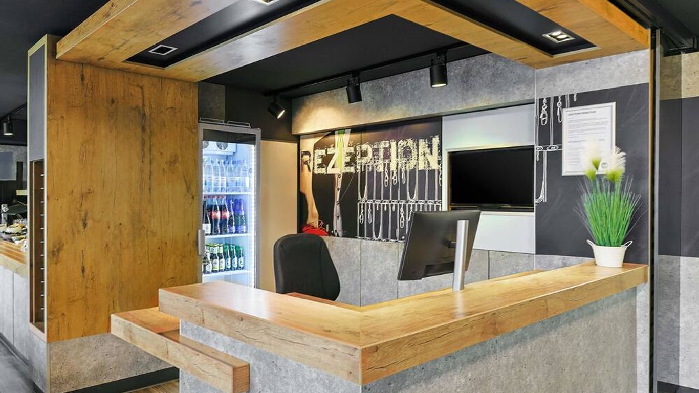 بي آند بي هوتول لوبيك برلين ر بلاتس