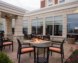 Hilton Garden Inn Dayton South / Austin Landing - דייטון - פטיו