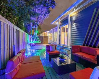 Blue Ocean Vacation Home 1 - Fort Lauderdale - Patio
