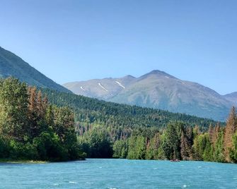 Southern Bluff Bed & Breakfast - Soldotna - Vista esterna