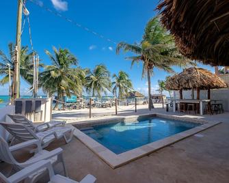 The Palapa House - San Pedro Town - Pool