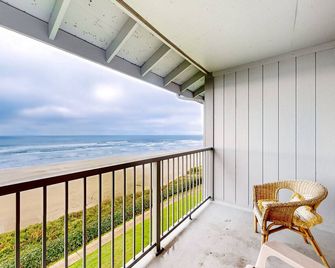 Nye Beach Condo - Newport - Balcony