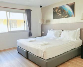 Whale Hostel Cha-Am - Cha-am - Habitación