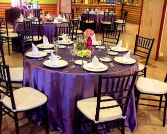 Travohotel Monterrey Historico - Monterrey - Restaurant