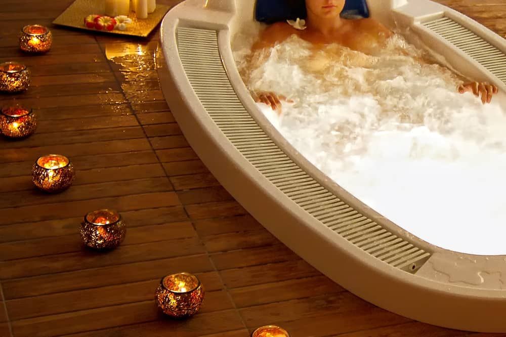 Kresten Royal Euphoria Resort - קוסקינו