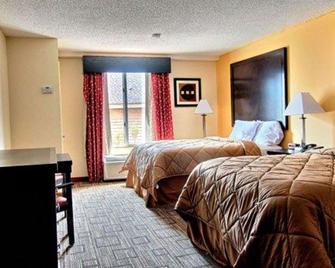 Quality Inn and Suites Greenville near downtown - Greenville - Bedroom