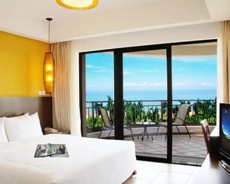 Golden Sunshine Tide Hotspring Resort - Haikou - Bedroom