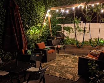 Union Square House - Somerville - Patio