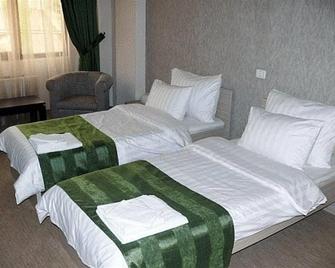 Hotel Davos - Deva - Bedroom