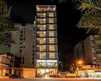 Summer Beach Maldives - Malé - Building