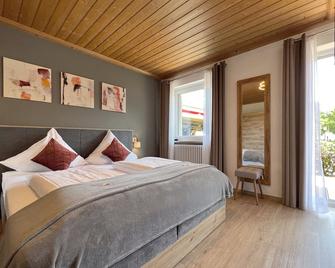 Hotel Schlossblick Chiemsee - Prien am Chiemsee - Bedroom