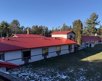 Lumberjack Inn - Hayward - Gebäude