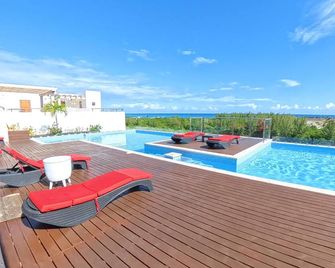 Grand Fifty Suites - Playa del Carmen