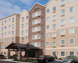 Staybridge Suites Buffalo-Amherst - Amherst - Building