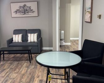 Lovely 1-bedroom house for travel nurse or visitor - Jonesboro