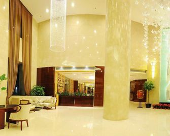 Chengdu Yinsheng International Hotel - Chengdu - Lobby