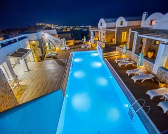 Nautilus Dome - Mesaria - Piscina