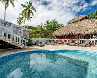 Jaco Laguna Resort & Beach Club - Jacó - Pool