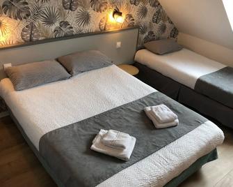 Logis Hôtel Lucotel - Lanvollon - Slaapkamer