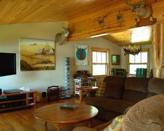 Ruffed Grouse Lodge on Wilson Lake - Phillips - Sala de estar