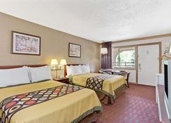 Super 8 by Wyndham Williamsburg/Historic Area - Williamsburg - Κρεβατοκάμαρα