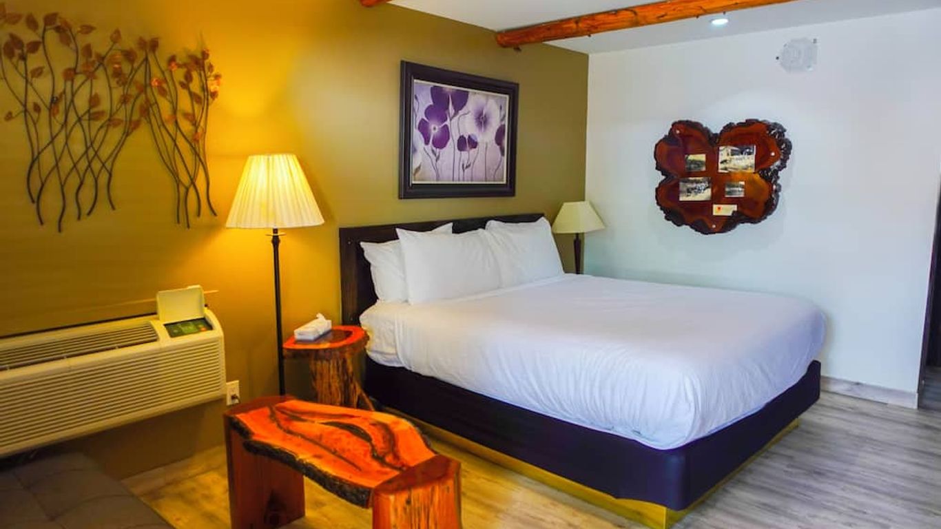 Sleepy Hollow Cabins & Hotel