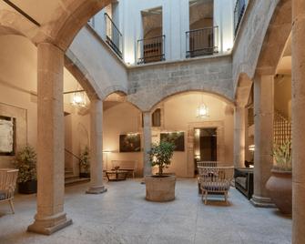 NH Collection Cáceres Palacio de Oquendo - Καθέρες - Σαλόνι ξενοδοχείου