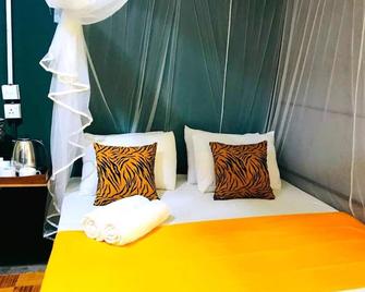 Atha Safari Resort & Riverside Camping - Udawalawa - Bedroom