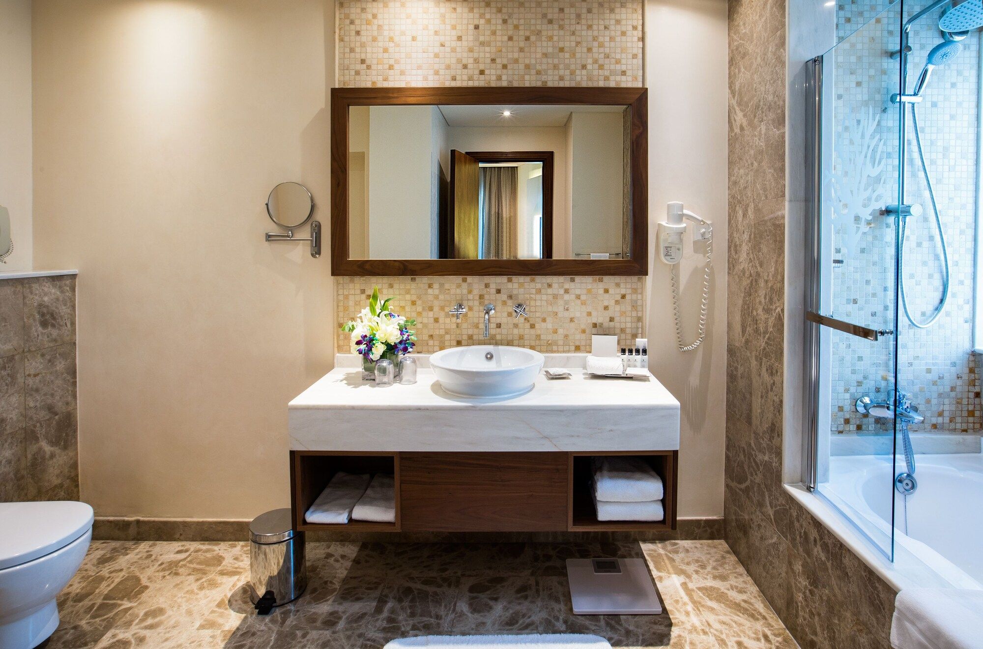 Elite Byblos Hotel - דובאי - חדר רחצה