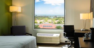 Holiday Inn Express Managua - Managua - Bedroom