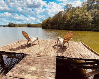 Lakefront house sleeps 5 - Lake Rabon, Laurens SC - Laurens