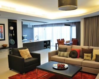 Majestic Arjaan by Rotana - Muharraq - Salon