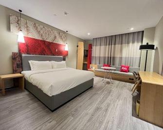 ibis Changji Jianshe Road Hotel - Changji - Bedroom