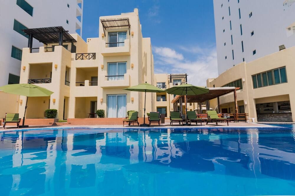 Zafiro Beach Boutique Resort - מזטלאן - בריכה