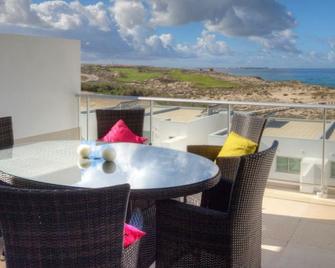 Holiday Residences at Praia d'el Rey Resort - Óbidos - Balcony
