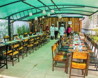 Acacia Tree Lodge - Nairobi - Restaurant