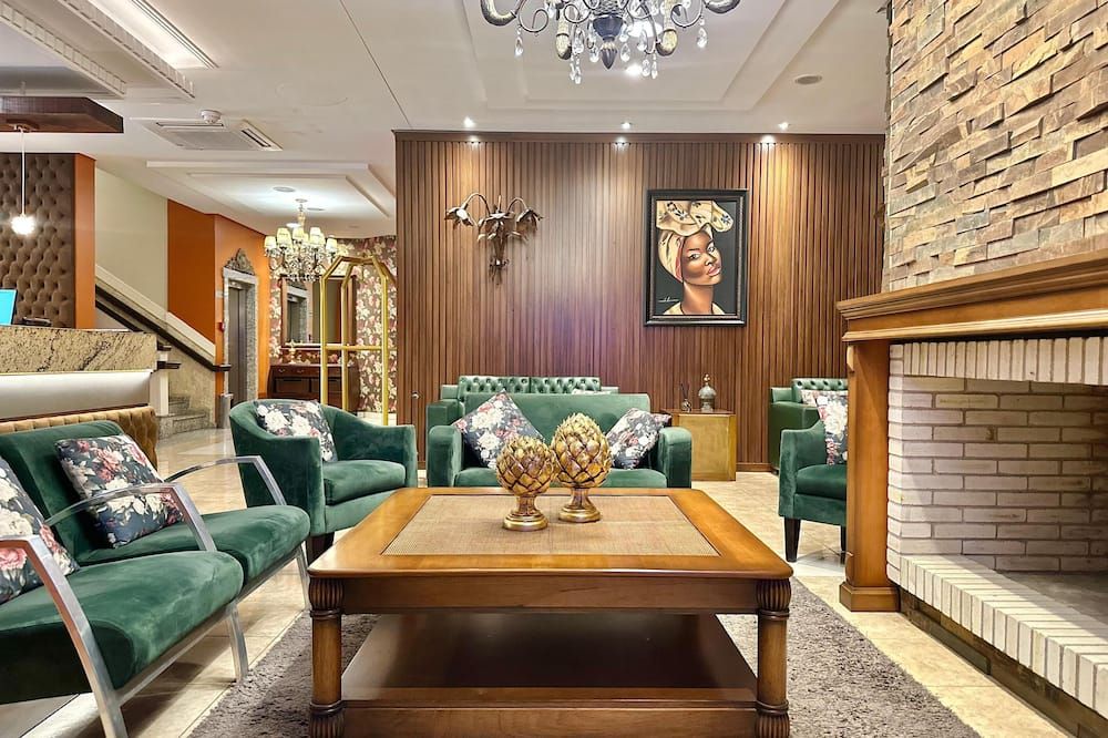 Hotel Glamour Da Serra - גרמאדו - טרקלין