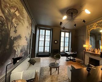 Luxueux 2 Pieces 65m2 Hotel Particulier - Clermont-Ferrand - Huiskamer